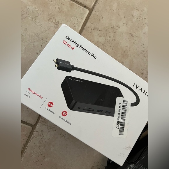 iVANKY FusionDock 1 MacBook Docking Station Pro 12 In 2, with 180W Power Adapter - Picture 2 of 4